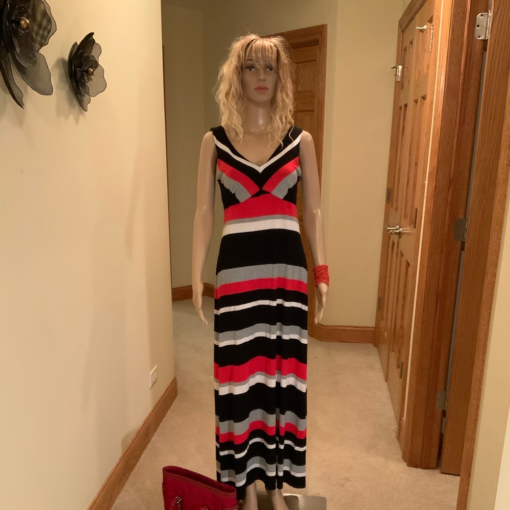 👗👗MICHAEL TYLER STRIPED MAXI DRESS